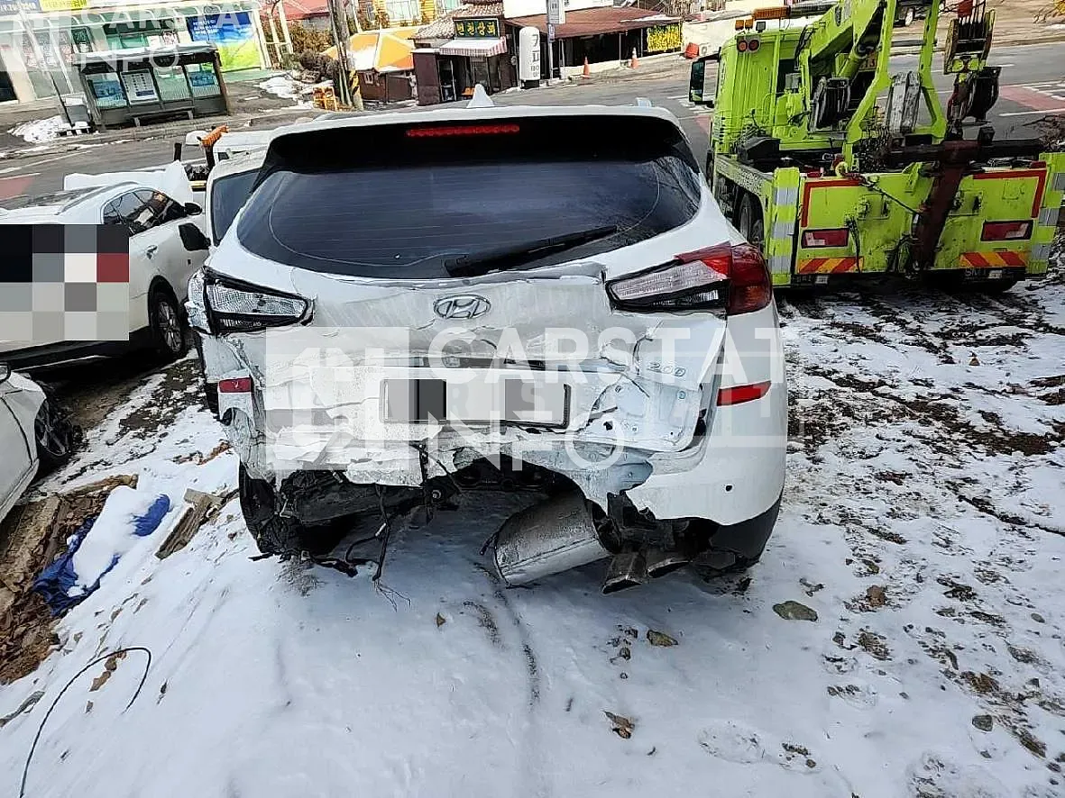 Photo 2 of 12: 2019 Hyundai Tucson, VIN KMHJ381ABKU929854 — Korean insurance auction