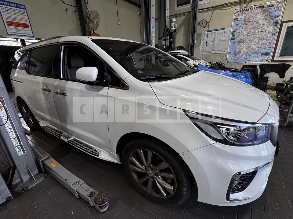 Photo 2 of 6: 2019 Kia Carnival 2.2, VIN KNAME81ABKS594096 — Korean insurance auction