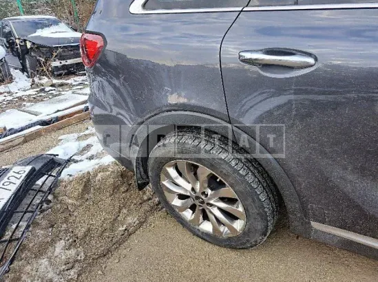 Photo 2 of 15: 2018 Kia Sorento, VIN KNAPS81ABJA390885 — Korean insurance auction
