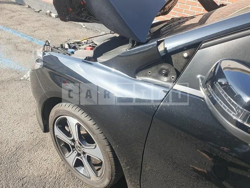 Photo 2 of 18: 2018 Mercedes-Benz B220, VIN WDDMH4FB2JN243040 — Korean insurance auction