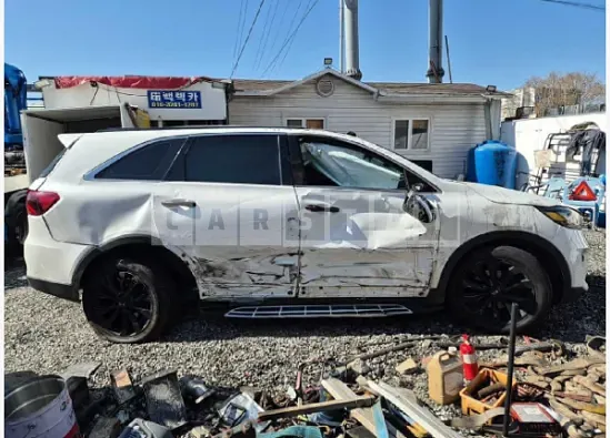 Photo 2 of 24: 2018 Kia Sorento — Korean insurance auction