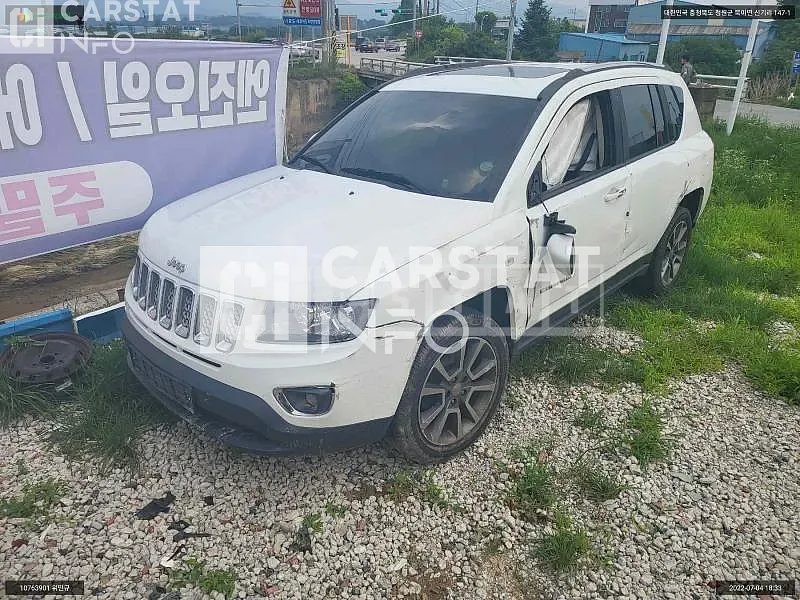 Photo 2 of 14: 2015 Jeep Zip Compass, VIN KL90F3ACGFEZ00001 — Korean insurance auction