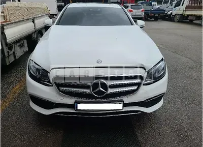Photo 1 of 50: 2018 Mercedes-Benz E220 d 4Matic, VIN WDDZF0FBXJA436564 — Korean insurance auction