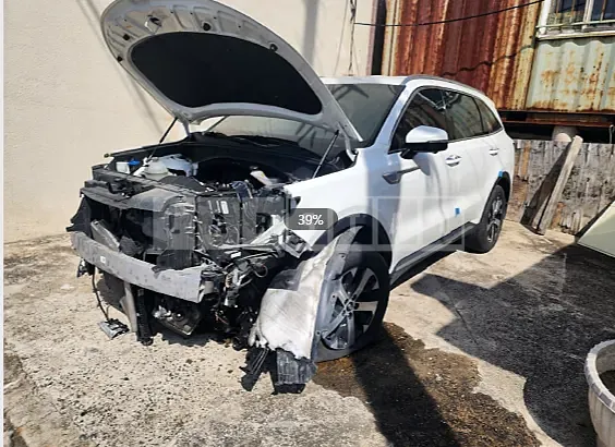 Photo 2 of 23: 2021 Kia Sorento, VIN KNARH81BGMA036615 — Korean insurance auction