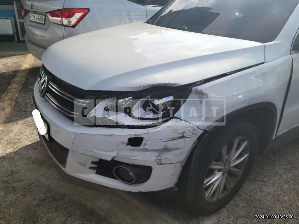 Photo 2 of 14: 2015 Volkswagen Tiguan 2.0 TDI Blue Motion, VIN WVGZZZ5NZFW564133 — Korean insurance auction