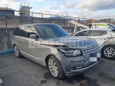 Photo 1 of 11: 2016 Land Rover Range Rover 4.4d, VIN SALGA2JF7GA307611 — Korean insurance auction