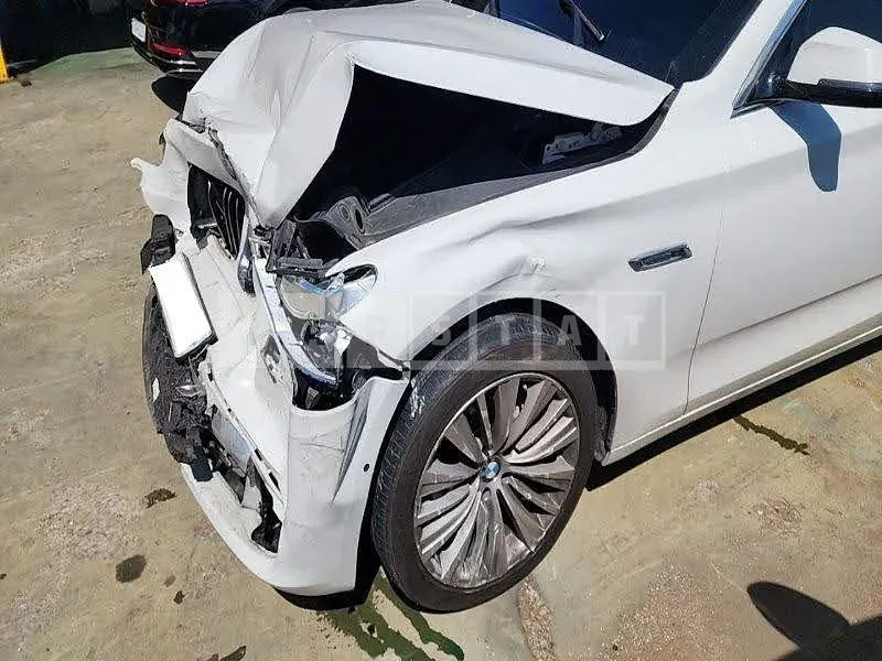 Photo 2 of 28: 2017 BMW GT, VIN WBA5N2103HG269000 — Korean insurance auction
