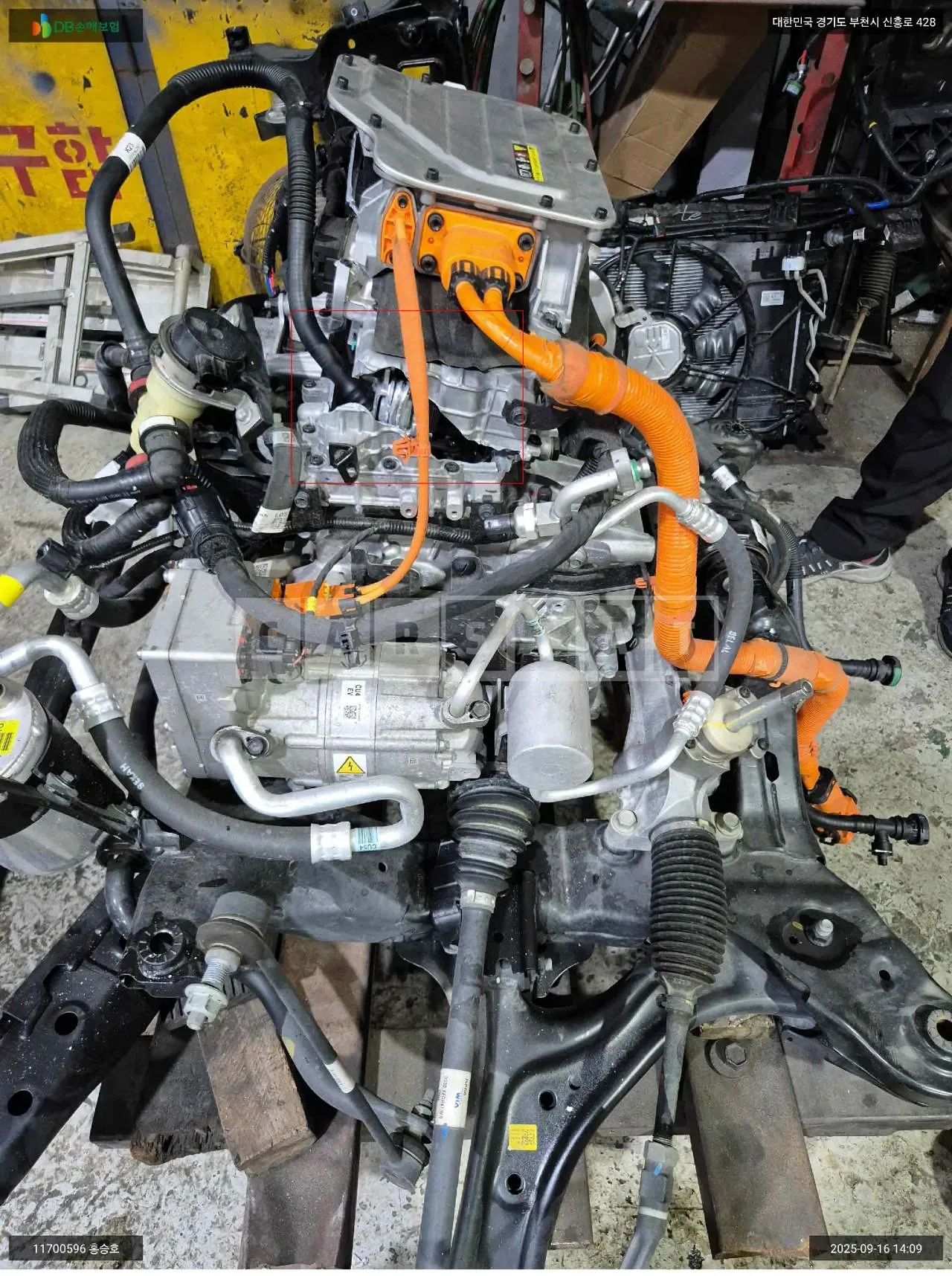 Photo 2 of 3: 2024 Hyundai Engine IONIQ 6, VIN KMHM541CPPA045601 — Korean insurance auction