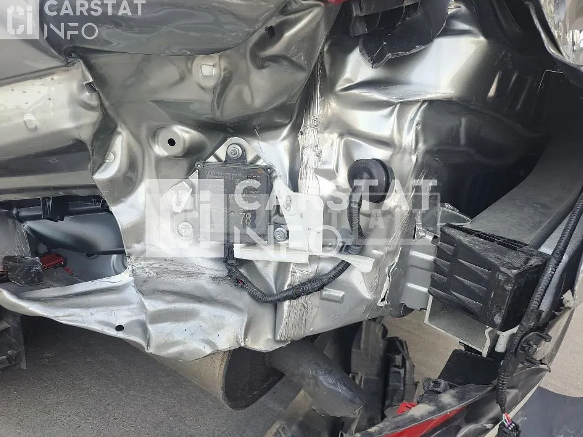 Photo 2 of 24: 2020 Lexus ES300h, VIN JTHB21B13L2107680 — Korean insurance auction