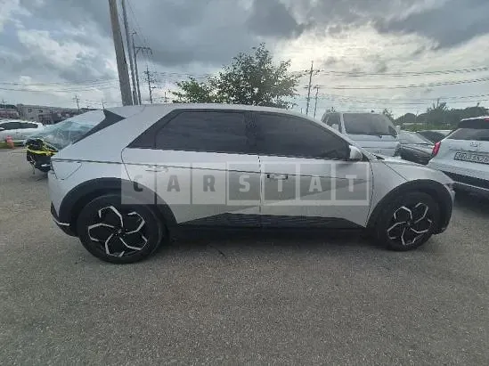 Photo 2 of 15: 2022 Hyundai IONIQ 5 — Korean insurance auction
