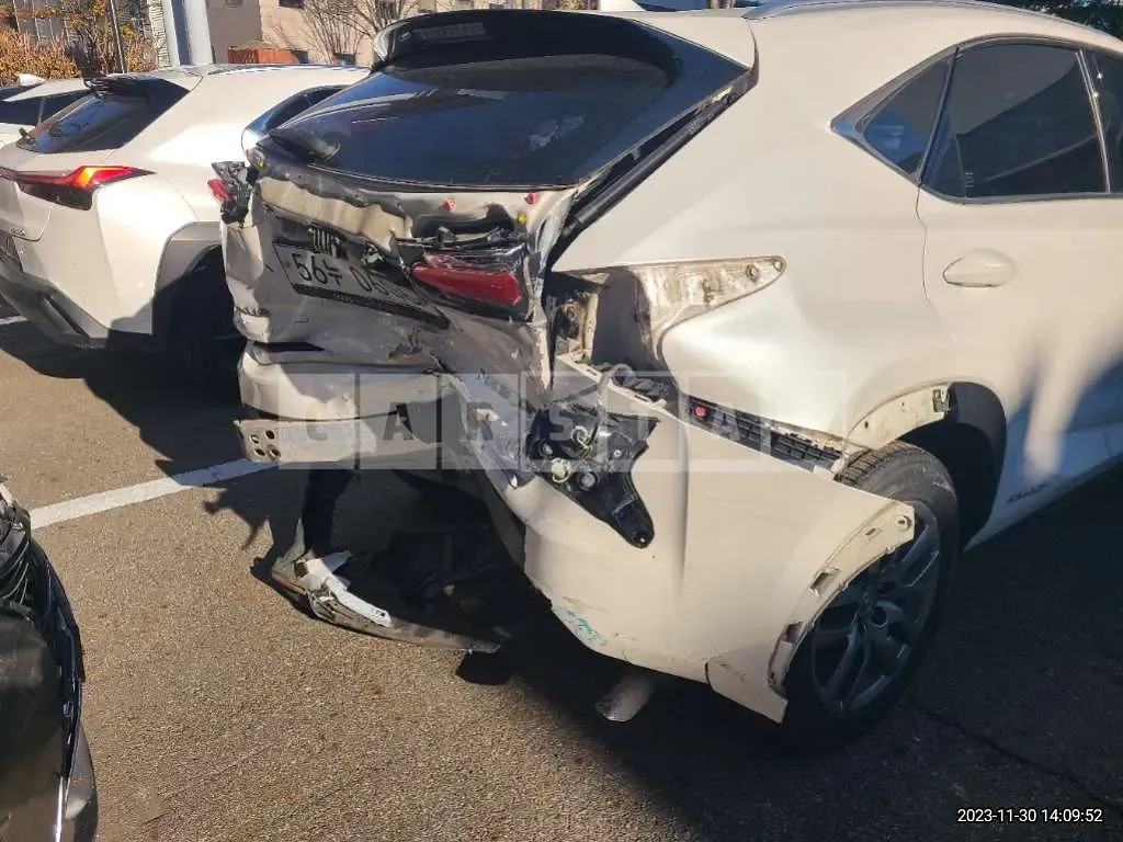 Photo 2 of 12: 2015 Lexus NX300h, VIN JTJBJRBZ5F2021426 — Korean insurance auction