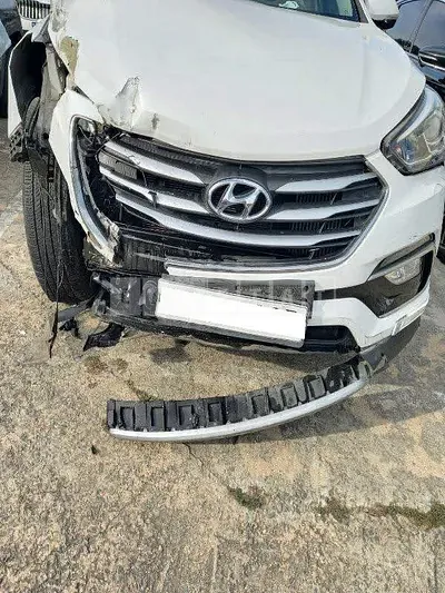 Photo 1 of 22: 2016 Hyundai Santa Fe, VIN KMHSW81UBHU702616 — Korean insurance auction