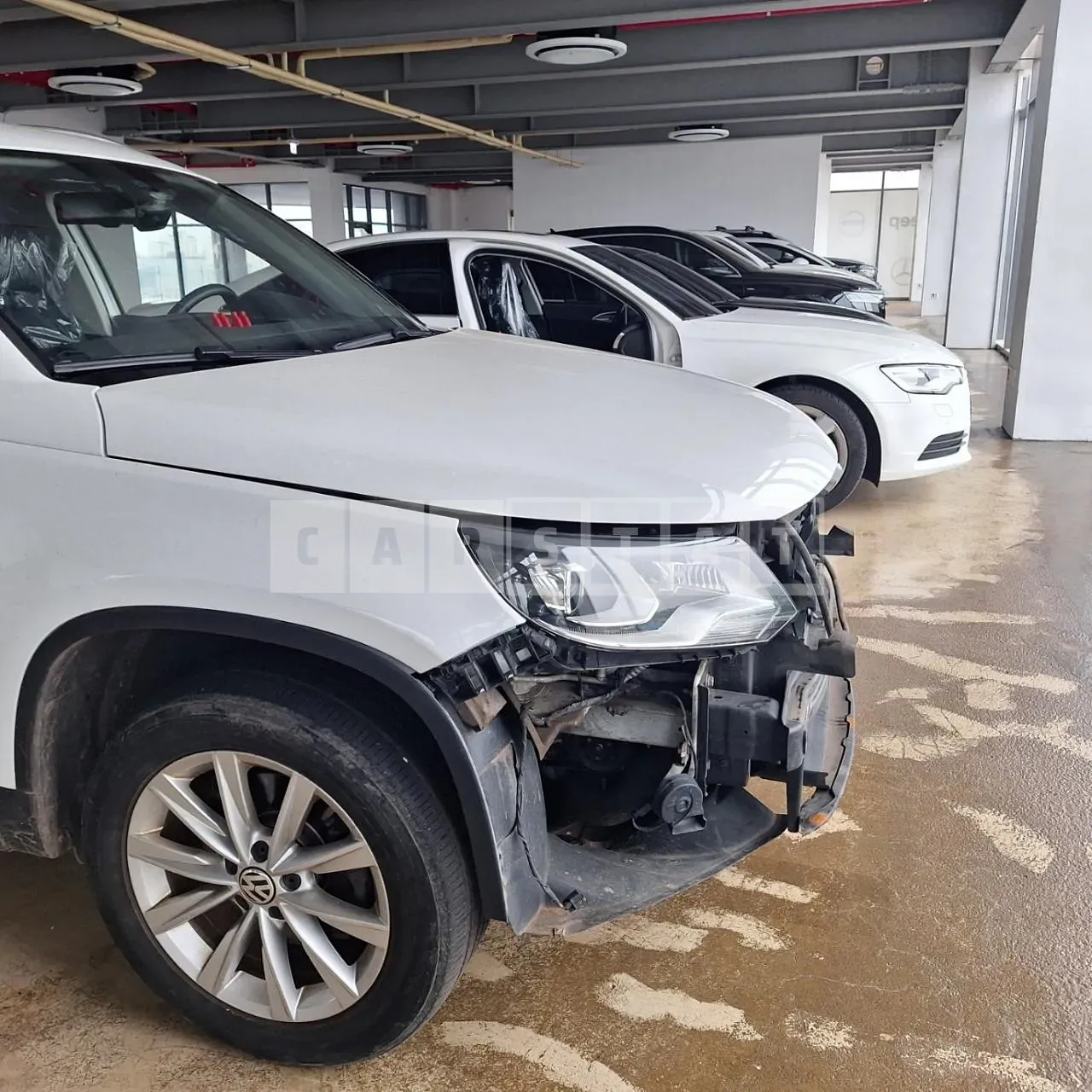 Photo 2 of 21: 2015 Volkswagen Tiguan 2.0 TDI Blue Motion, VIN WVGZZZ5NZFW557905 — Korean insurance auction