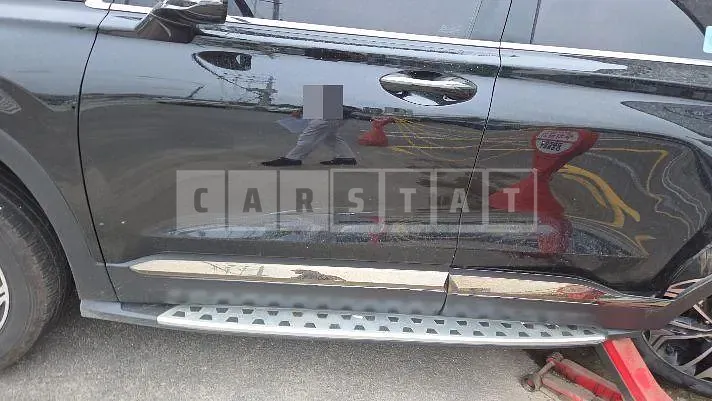 Photo 2 of 13: 2018 Hyundai Santa Fe TM Diesel 2.0 4WD, VIN KMHS381BDKU048466 — Korean insurance auction