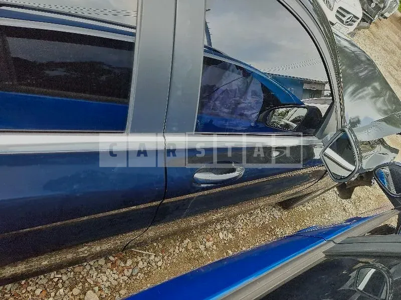 Photo 2 of 9: 2016 Mercedes-Benz C200, VIN WDDWF4CB5GF378163 — Korean insurance auction
