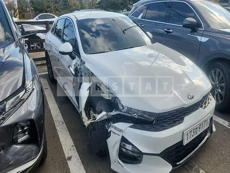 Photo 2 of 15: 2020 Kia K5, VIN KNAG541BBLA007294 — Korean insurance auction