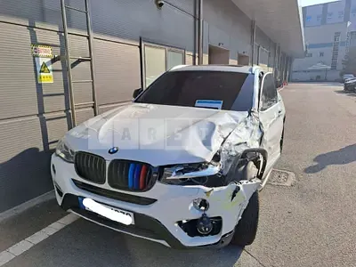 Photo 1 of 50: 2017 BMW X4 xDrive 20d, VIN WBAXX1105H0W05476 — Korean insurance auction