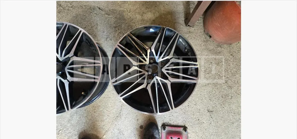 Photo 2 of 6: 2021 Kia (part) Stinger Wheel — Korean insurance auction