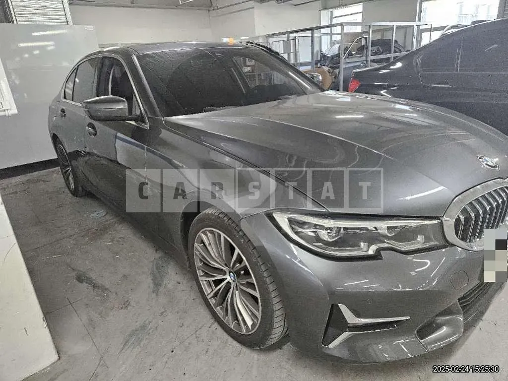Photo 2 of 3: 2020 BMW (parts) 320i Luxury Door — Korean insurance auction