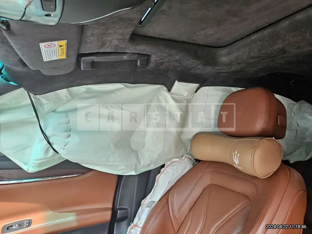 Photo 2 of 12: 2016 Maserati Quattroporte S Q4 — Korean insurance auction