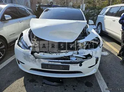 Photo 1 of 23: 2022 Tesla Model Y LongRange, VIN 7SAYGDEE3NF586286 — Korean insurance auction