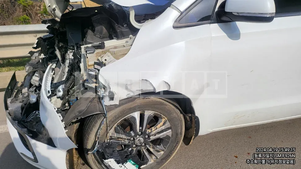 Photo 2 of 8: 2018 Kia Carnivals — Korean insurance auction