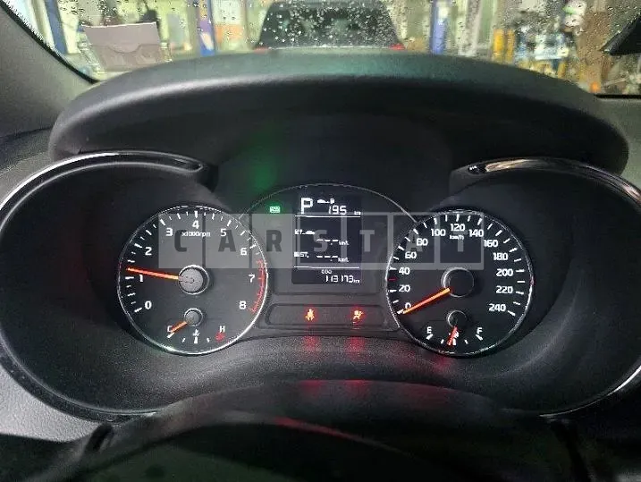 Photo 2 of 16: 2017 Kia Kz — Korean insurance auction