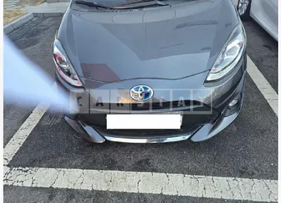 Photo 1 of 22: 2020 Toyota Prius C — Korean insurance auction
