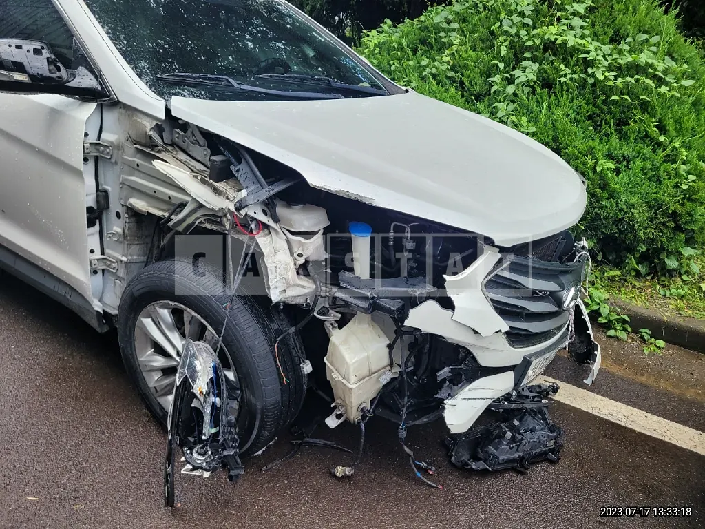 Photo 2 of 50: 2016 Hyundai Santa Fe DM 2.0, VIN KMHSW81UBGU629144 — Korean insurance auction