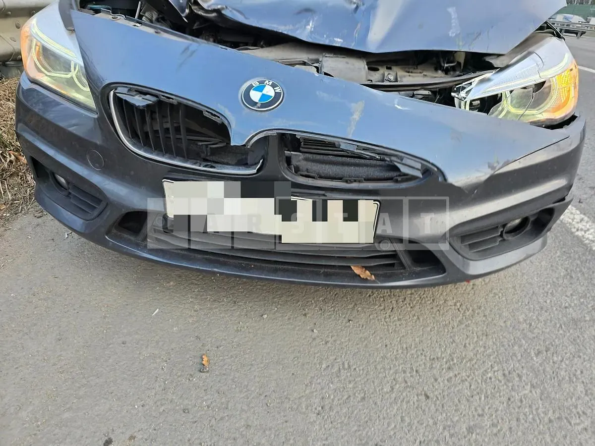 Photo 2 of 8: 2017 BMW Active Tourer — Korean insurance auction