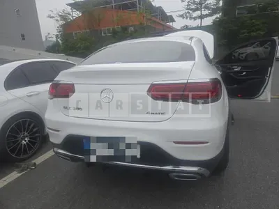 Photo 1 of 72: 2022 Mercedes-Benz GLC300 4Matic Coupe — Korean insurance auction