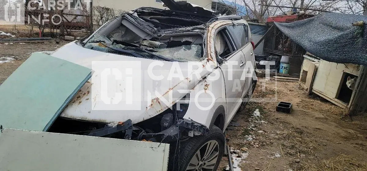 Photo 2 of 5: 2015 Kia Sportage, VIN KNAPE813DFK751011 — Korean insurance auction