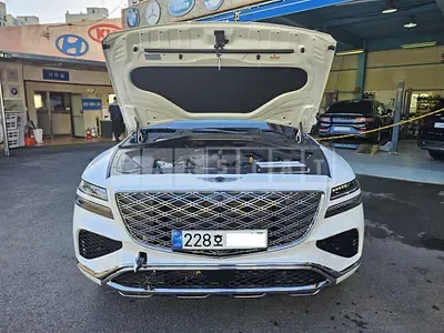 Photo 1 of 17: 2024 Genesis GV80, VIN KMTHA81BDRU246133 — Korean insurance auction