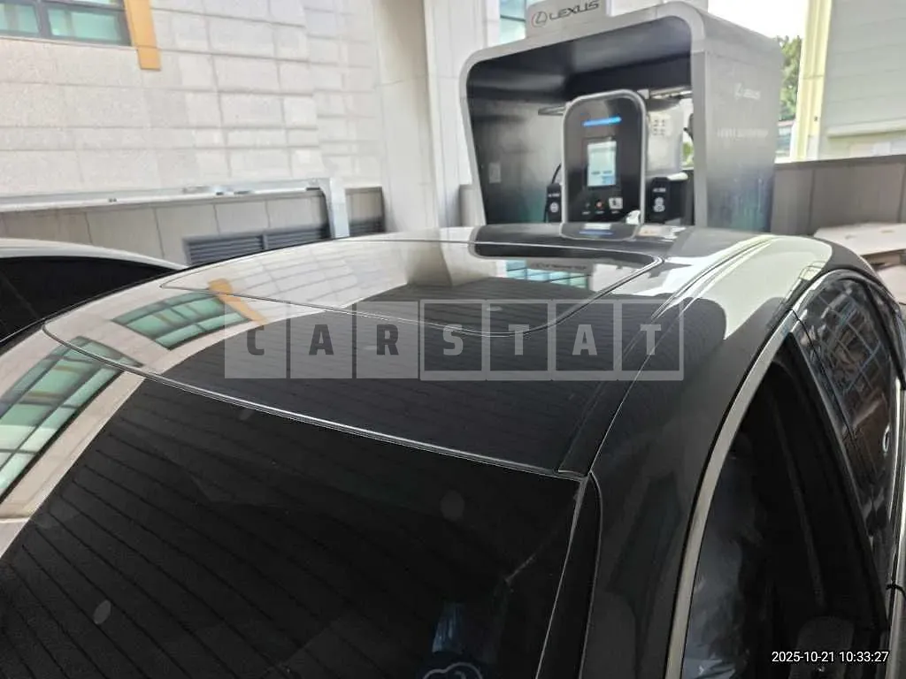 Photo 2 of 21: 2024 Lexus ES300h — Korean insurance auction