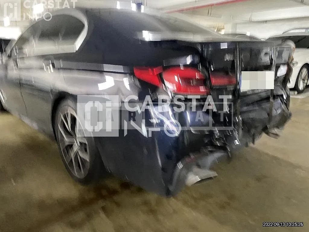 Photo 2 of 14: 2021 BMW 530i xDrive — Korean insurance auction