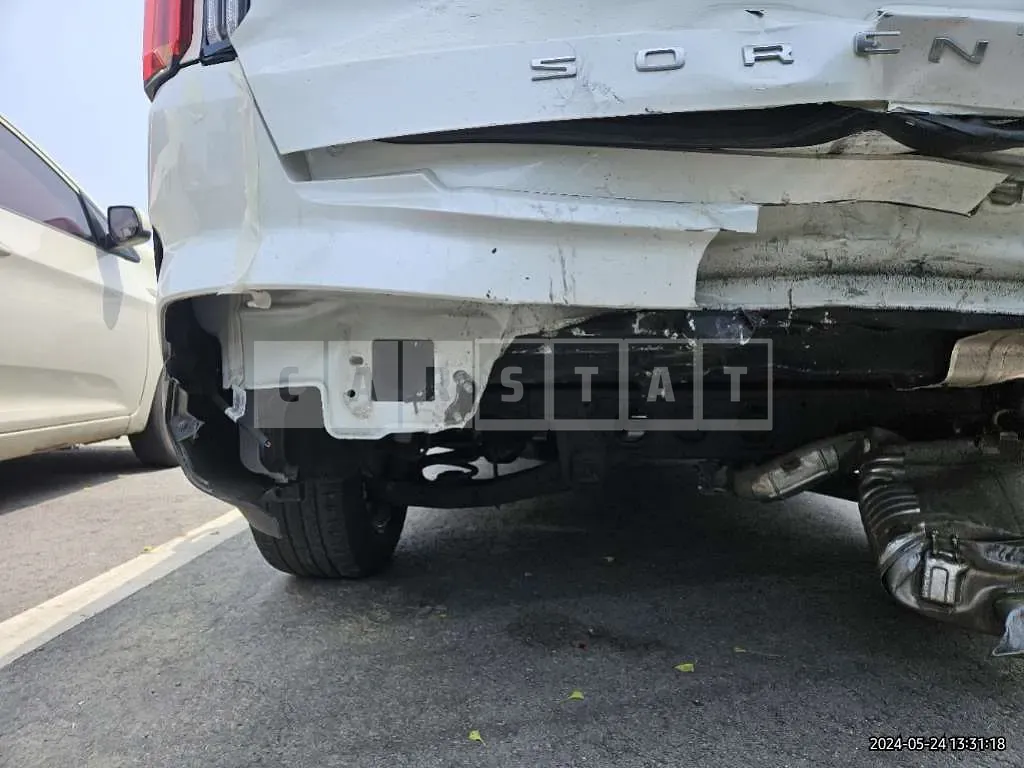 Photo 2 of 15: 2022 Kia Sorento — Korean insurance auction