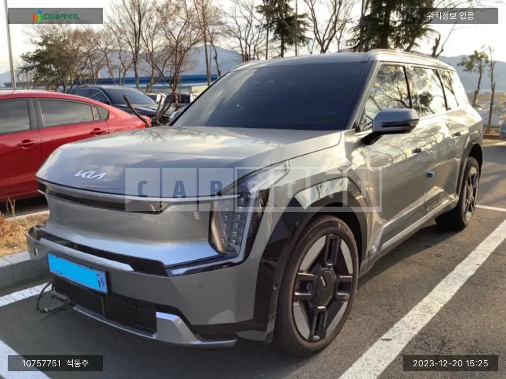 Photo 2 of 31: 2023 Kia EV9, VIN KNAAC815PRS003090 — Korean insurance auction