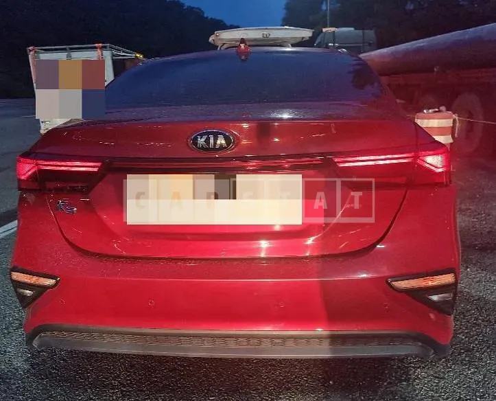 Photo 2 of 5: 2018 Kia K3 1.6, VIN KNAF241BEKA829569 — Korean insurance auction