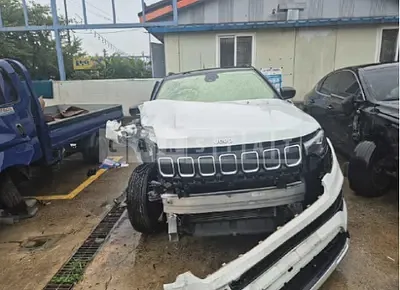 Photo 1 of 50: 2022 Jeep Zip Compass 2.4 AWD — Korean insurance auction