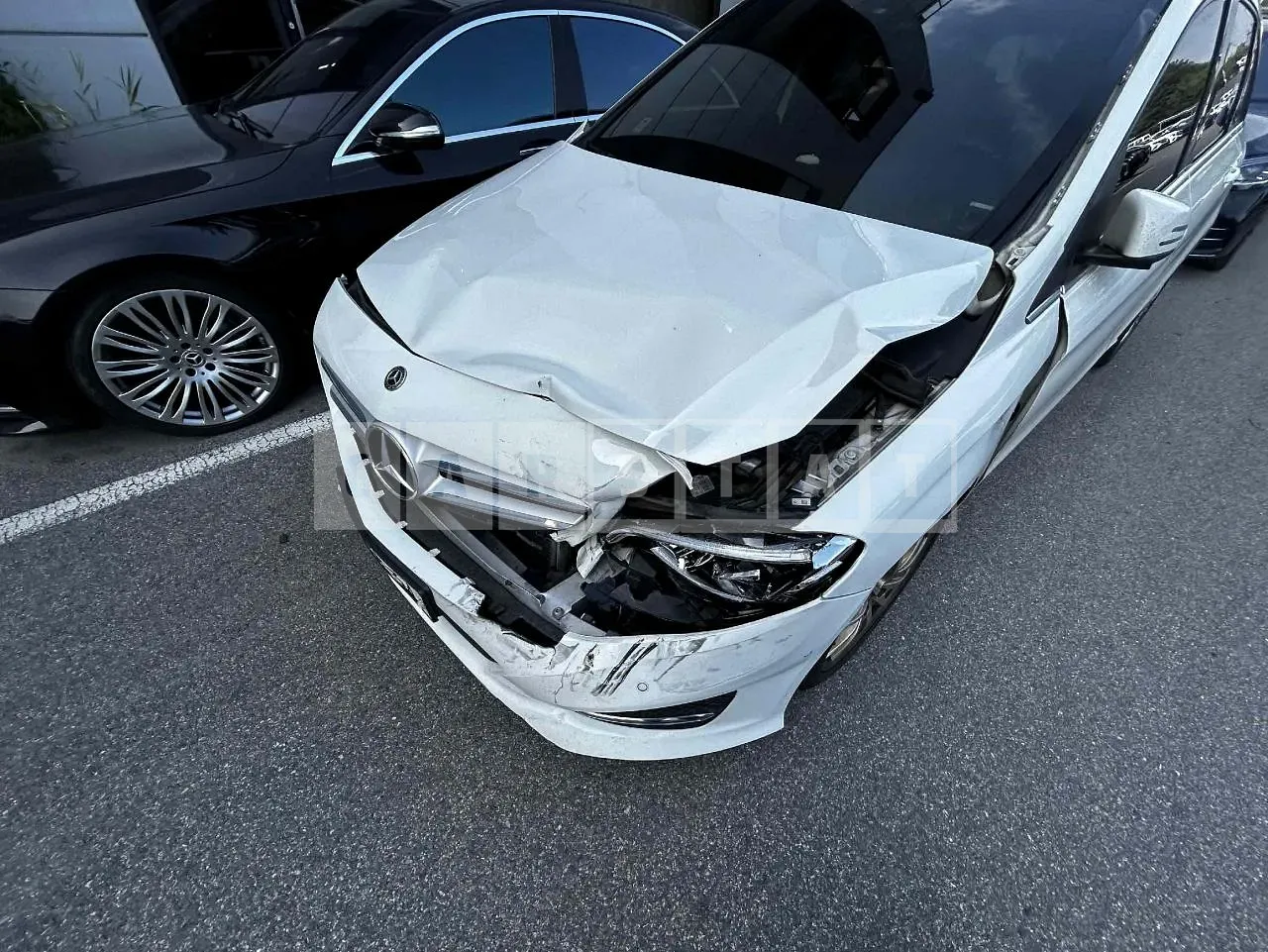 Photo 2 of 19: 2018 Mercedes-Benz B200d, VIN WDDMH0JB8JN220796 — Korean insurance auction