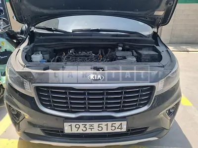Photo 1 of 4: 2018 Kia Carnival 2.2 — Korean insurance auction