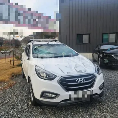 Photo 1 of 9: 2015 Hyundai Tucson iX2WD (VGT), VIN KMHJT81VBFU034921 — Korean insurance auction
