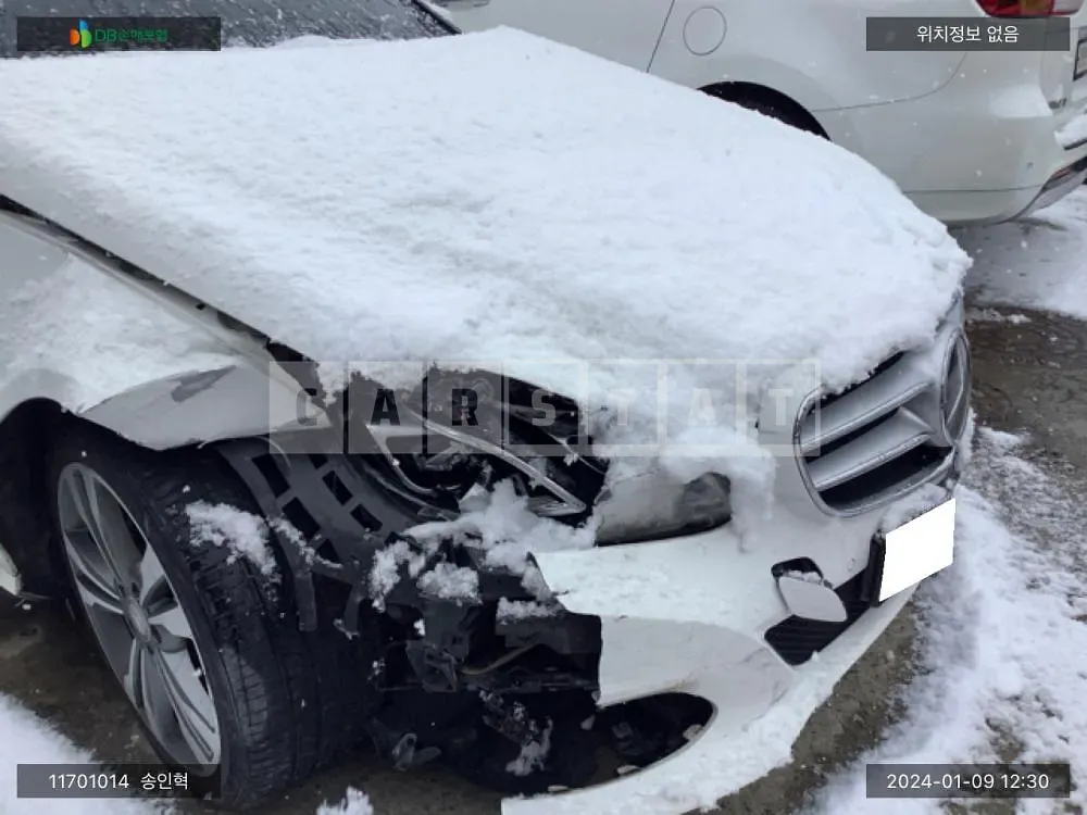 Photo 2 of 13: 2015 Mercedes-Benz E300 4Matic, VIN WDDHF8BB6GB271745 — Korean insurance auction