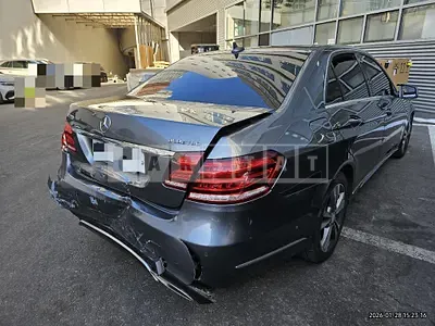 Photo 1 of 14: 2016 Mercedes-Benz E220 BlueTec — Korean insurance auction