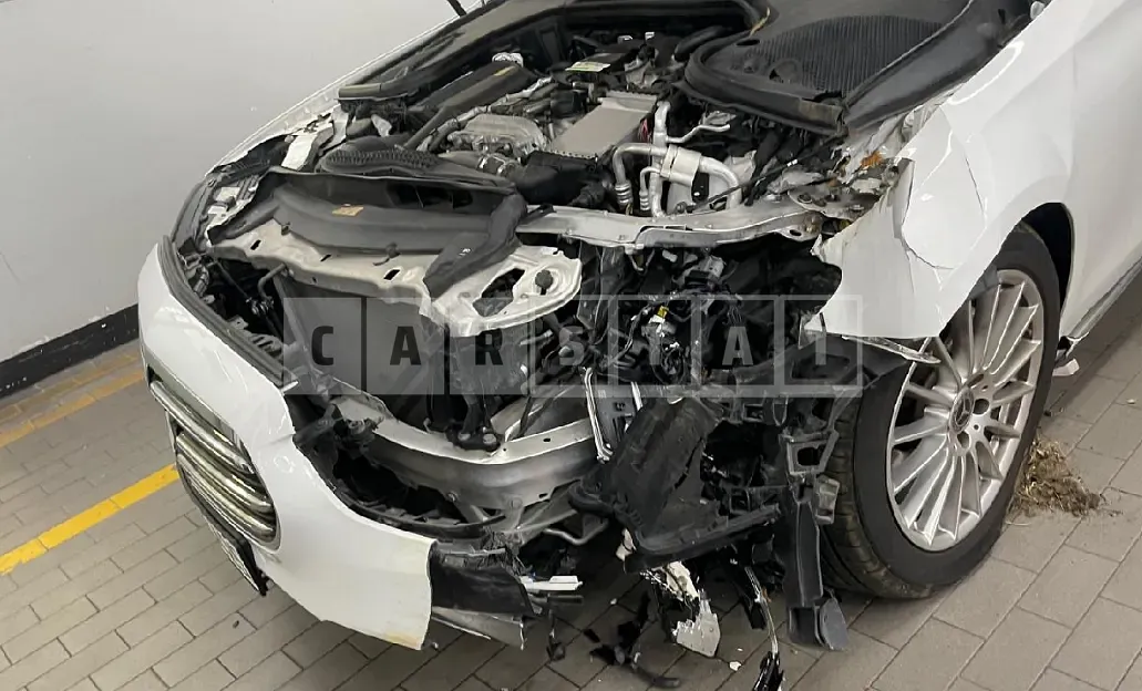 Photo 2 of 11: 2021 Mercedes-Benz E250, VIN W1KZF4FB2MA925648 — Korean insurance auction