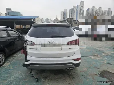 Photo 1 of 36: 2016 Hyundai Santa Fe DM — Korean insurance auction