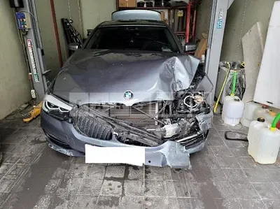Photo 1 of 15: 2019 BMW 520i Luxury — Korean insurance auction