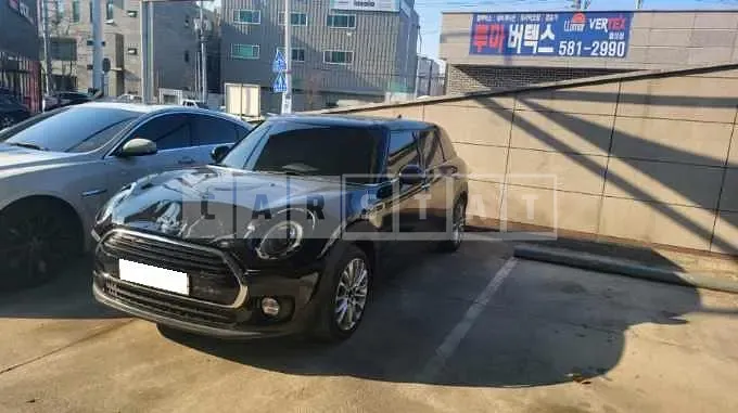 Photo 2 of 7: 2019 MINI Cooper Clubman, VIN WMWLN5106K2H75890 — Korean insurance auction