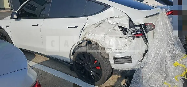 Photo 2 of 9: 2022 Tesla Model Y Long Range, VIN 7SAYGDEE9NF503063 — Korean insurance auction