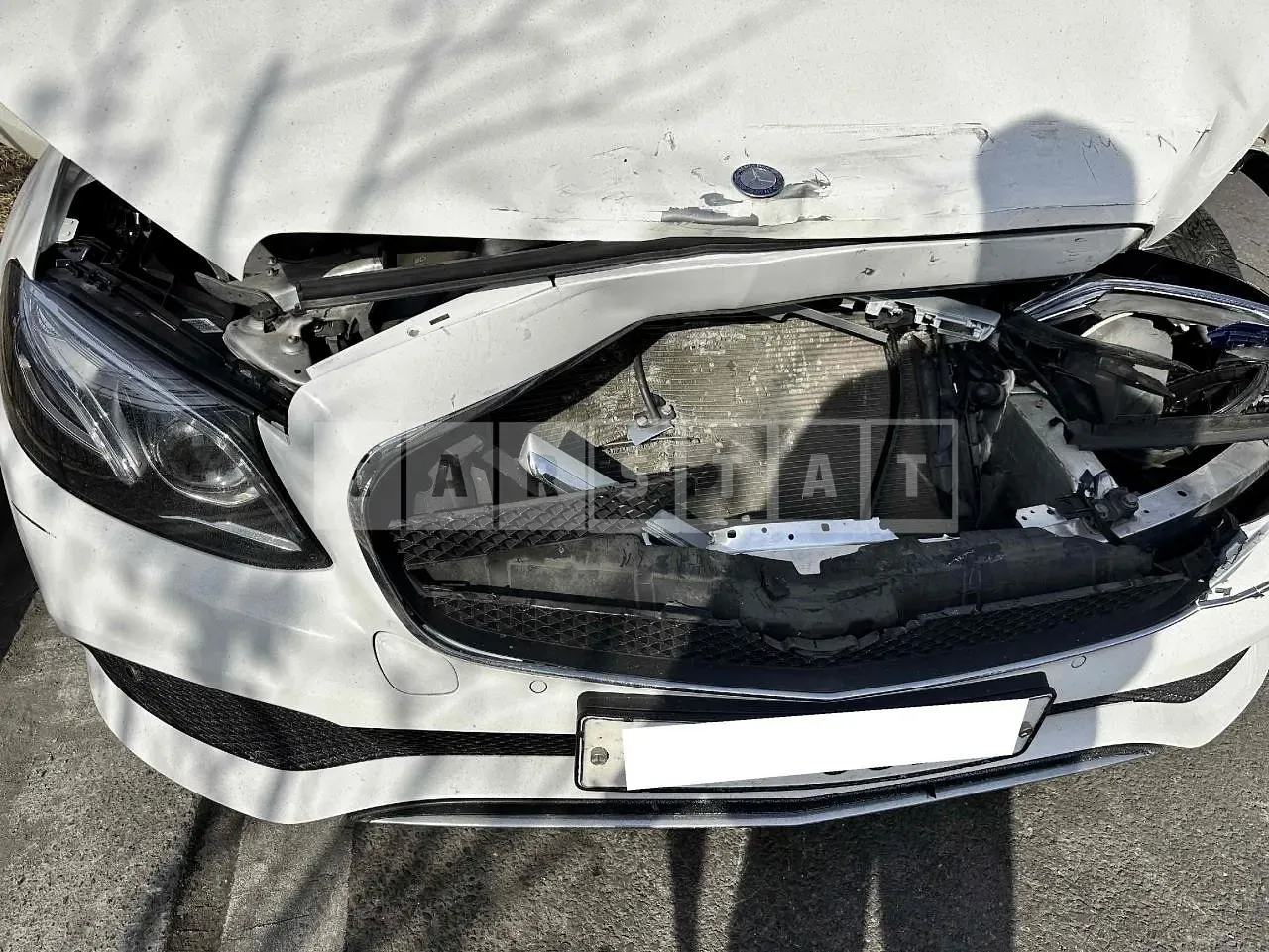 Photo 2 of 23: 2016 Mercedes-Benz E300 4Matic, VIN WDDZF4KB4HA080894 — Korean insurance auction